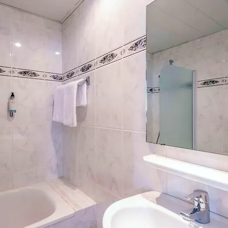 Christina Hotel 3*