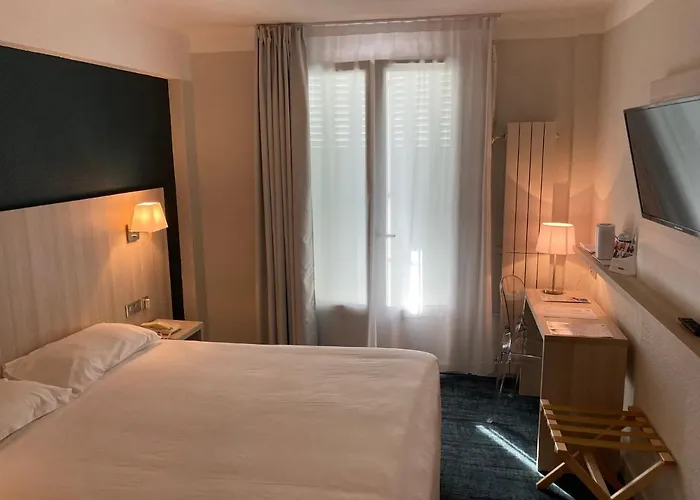 Christina Hotel Lourdes