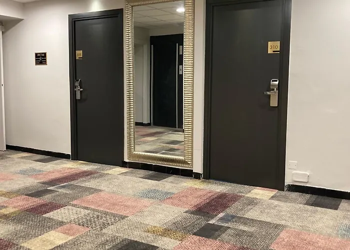 Christina Hotel Lourdes