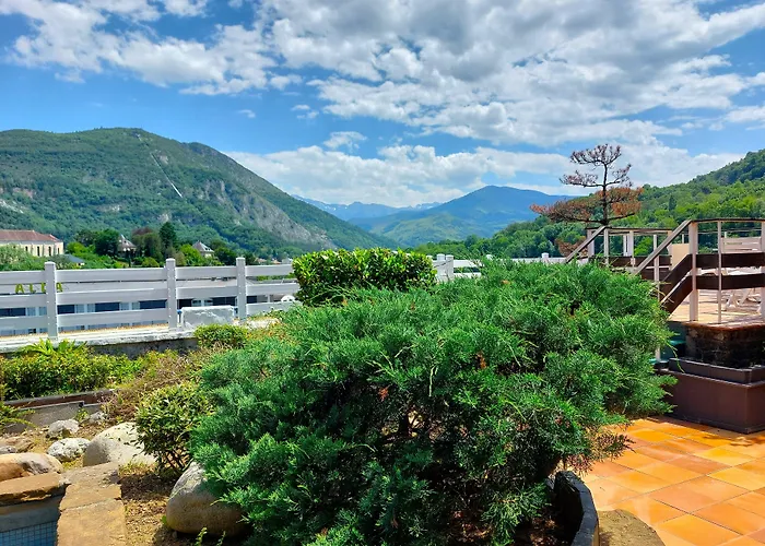 Christina Hotell Lourdes