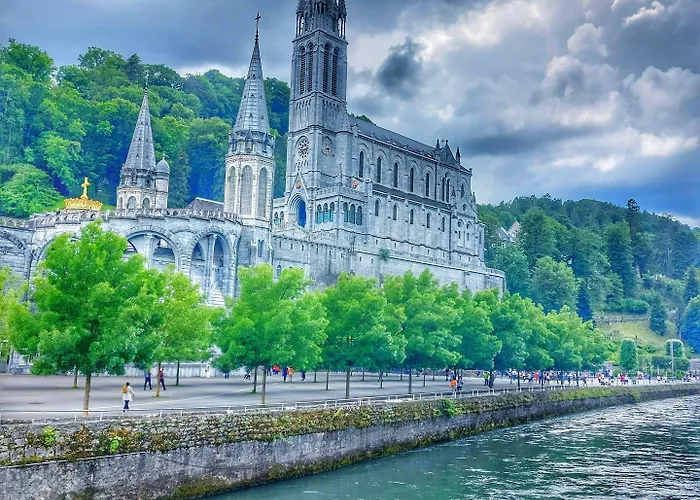 Christina 3* Lourdes